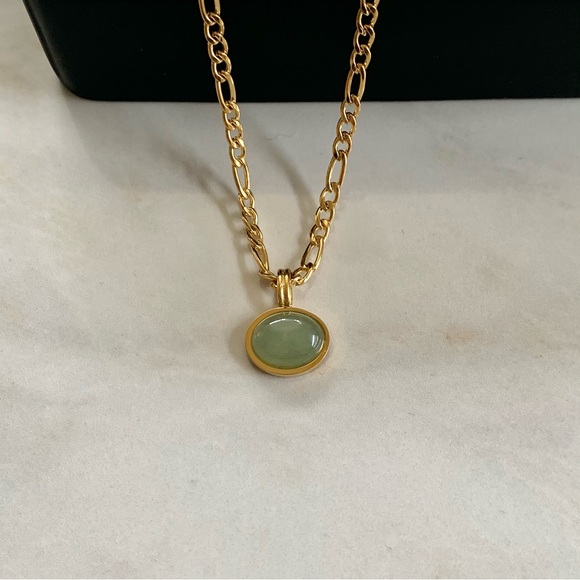 Green Aventurine Necklace, Figaro chain necklace, green gem necklace - Picture 2 of 8